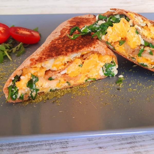 Wrap cu omletă și parmezan
